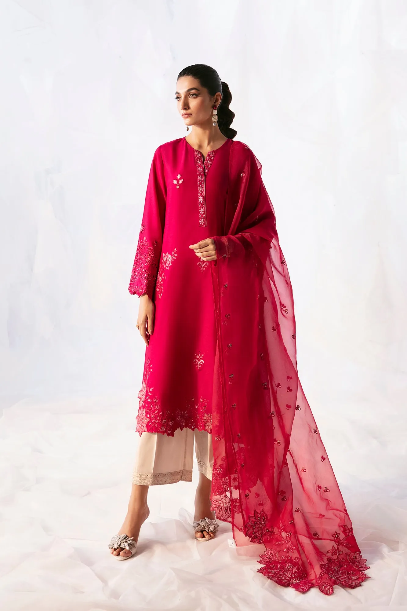 EMBROIDERED SUIT (E0506/104/404)