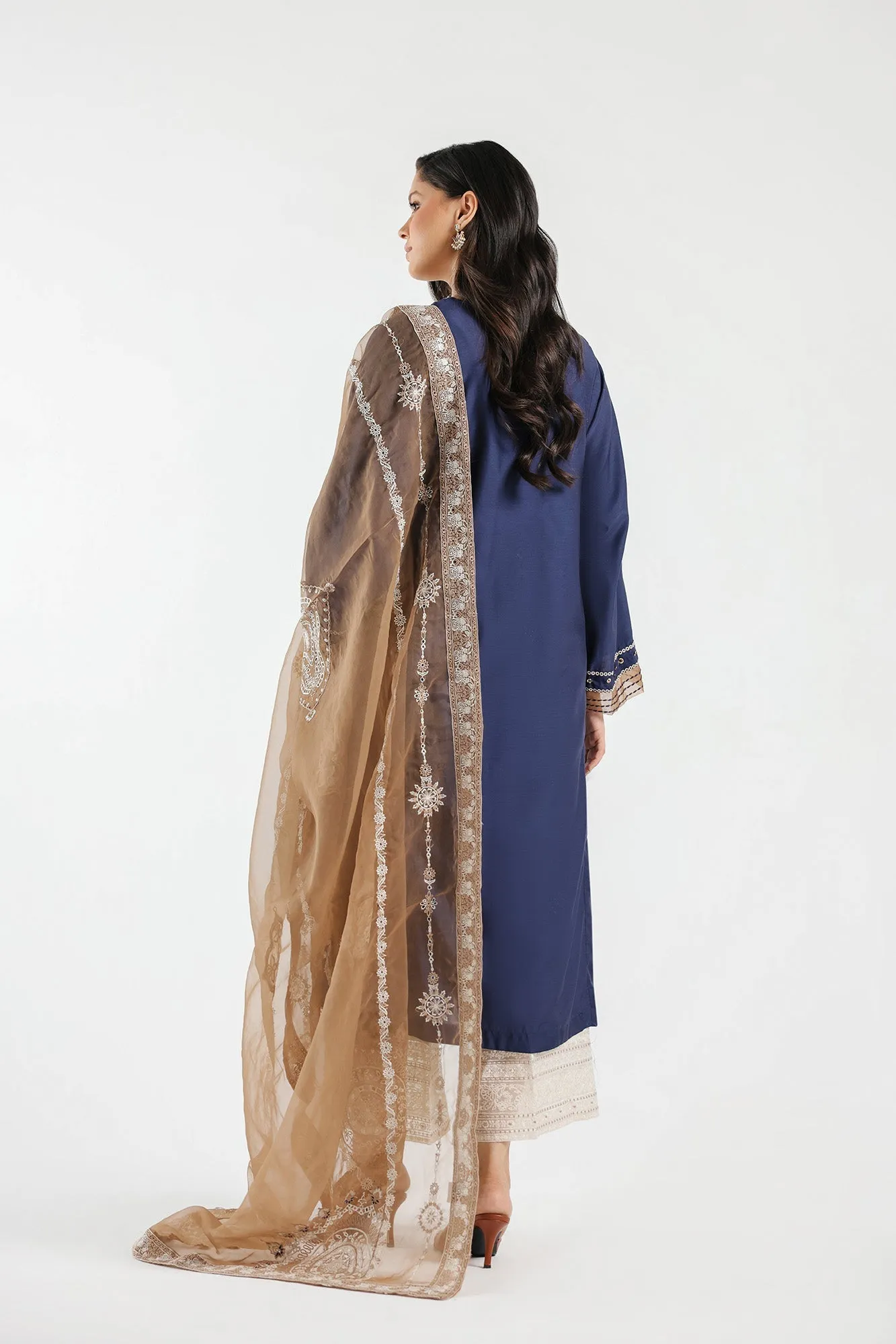 EMBROIDERED SUIT (E0508/104/622)