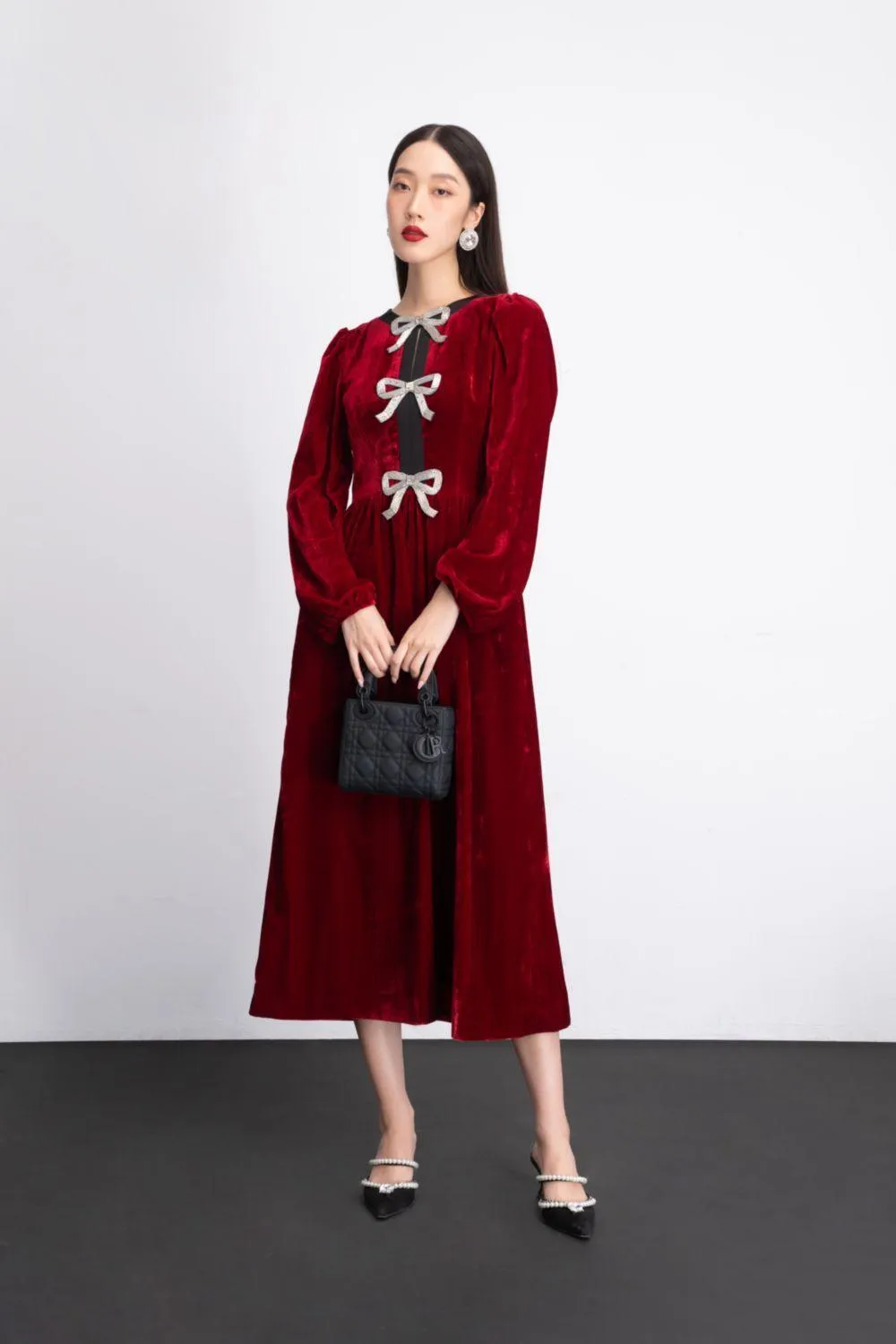 Maddie A-line Puffy Sleeved Velvet Midi Dress
