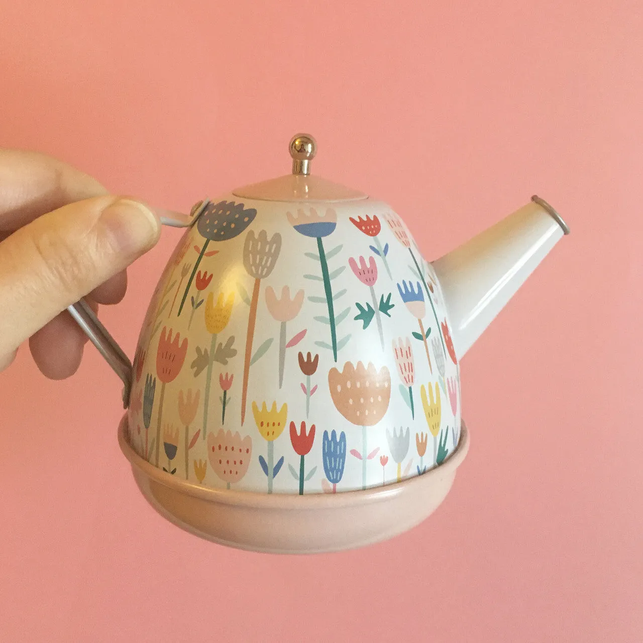 Musical Tea Set - Suzy Ultman