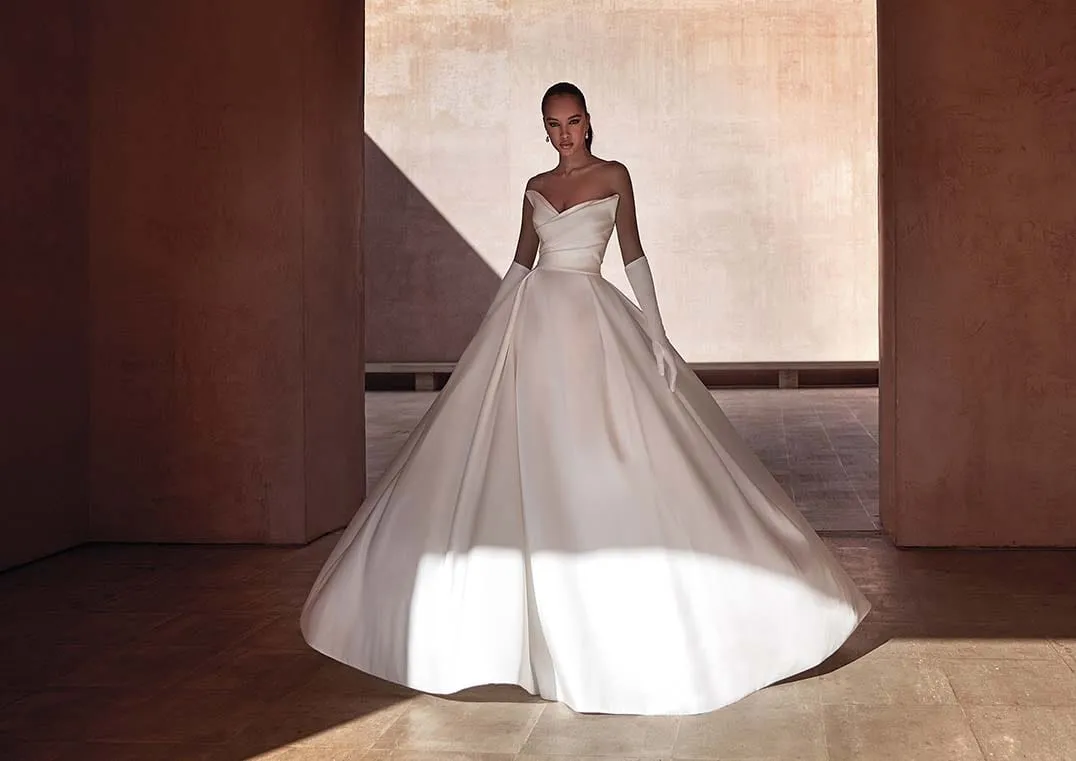 Pronovias: Landon
