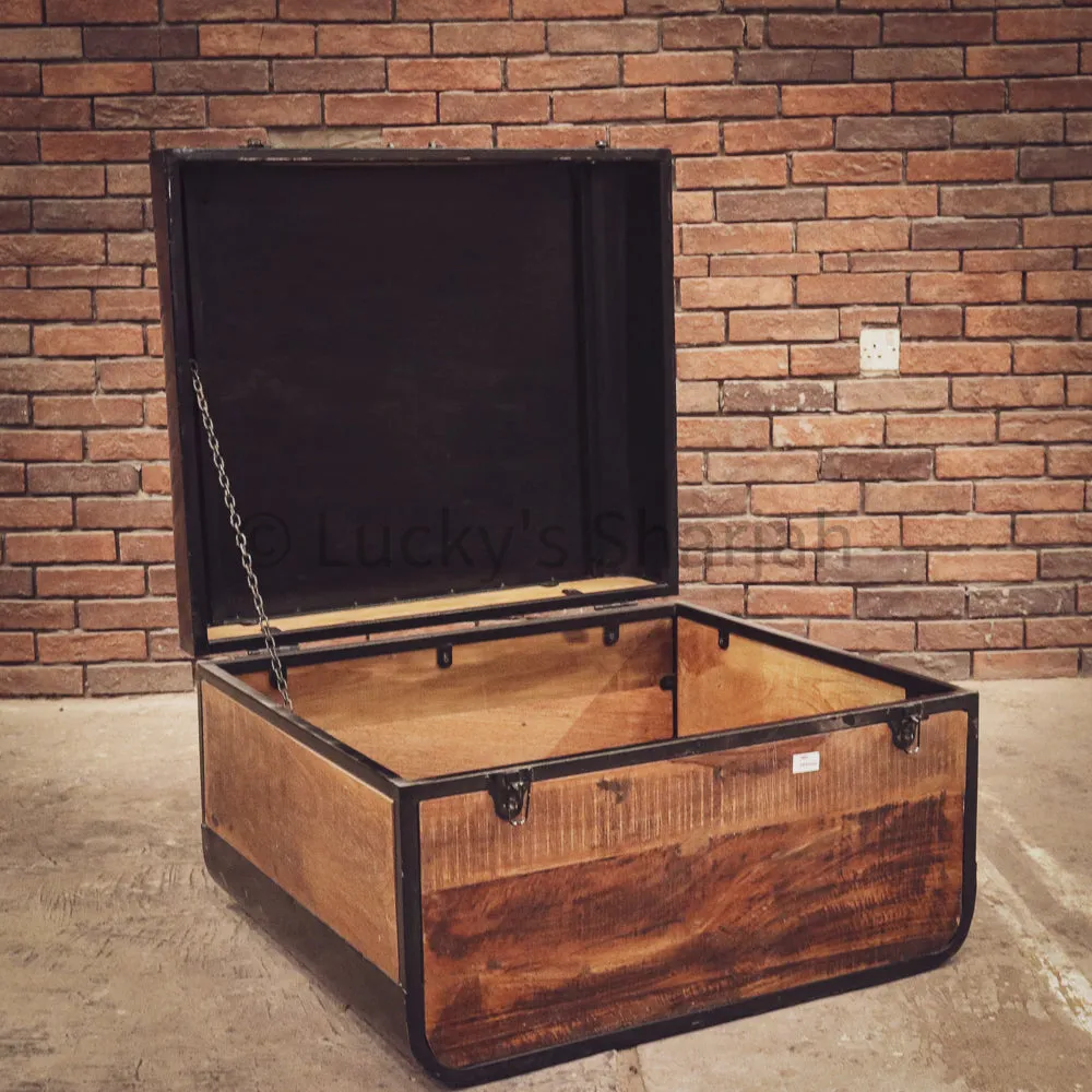 Recycled wood "suitcase" box