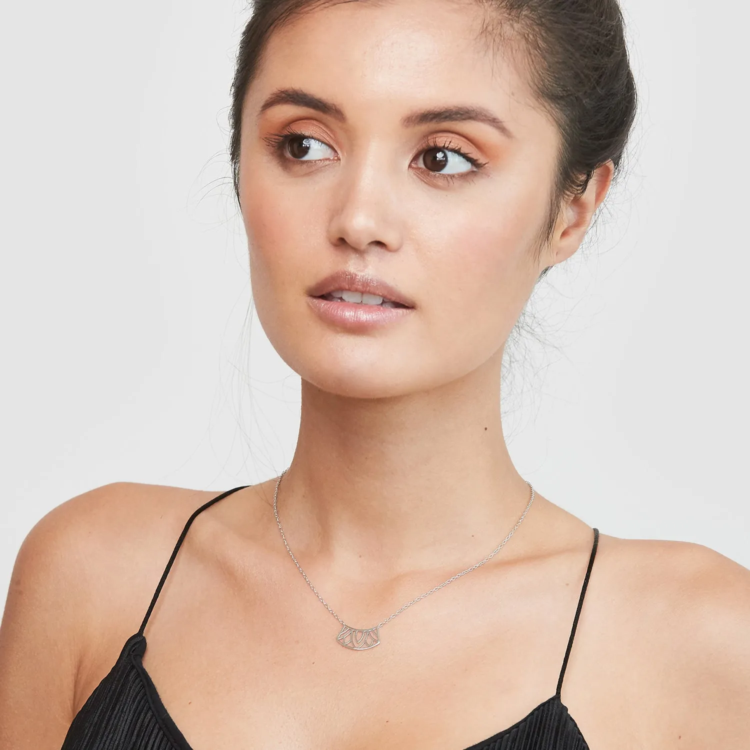 Shade Necklace