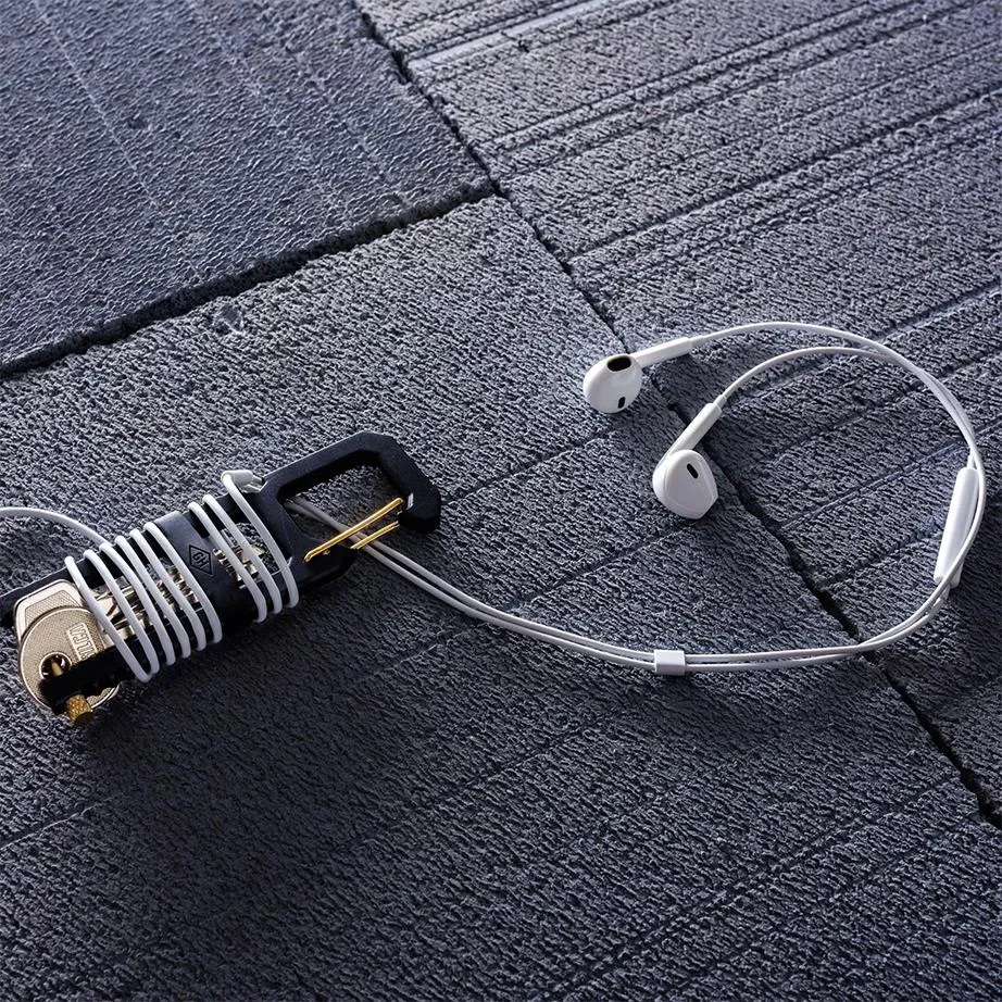Urban Carabiner Tool